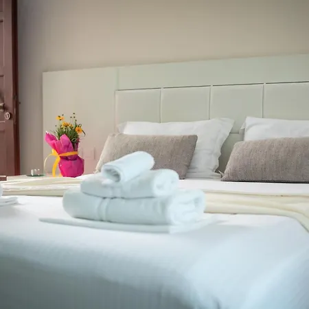 Macedon 3* لايميناس
