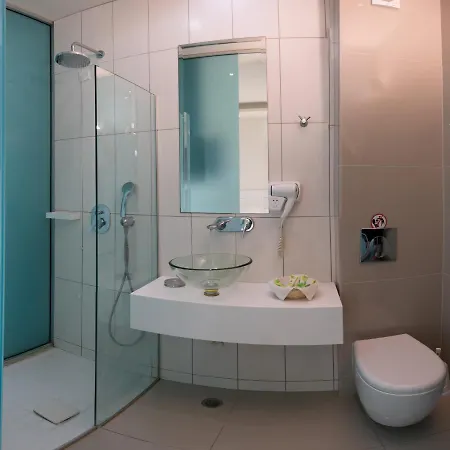 Macedon Hotel 3*