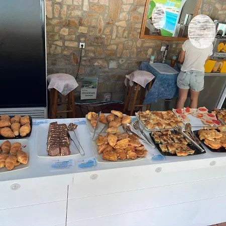 μακεδών